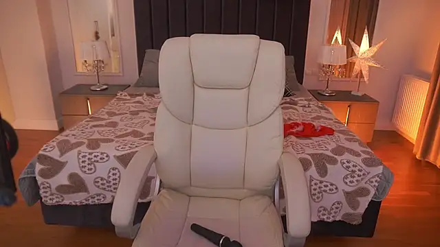 LylaYeess's cam snapshot