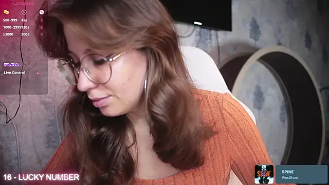 ms_allison_w's cam snapshot