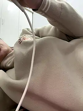 Ruby2000-'s cam snapshot