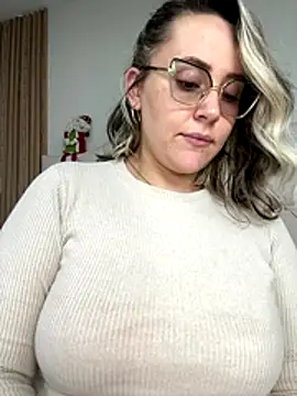 CurvyLust_x's cam snapshot