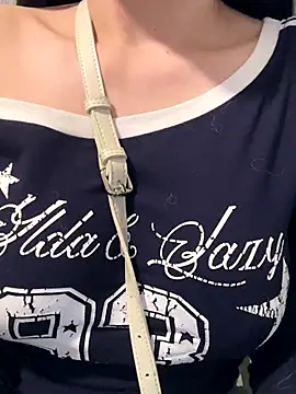 Meii-meyy live sex cam