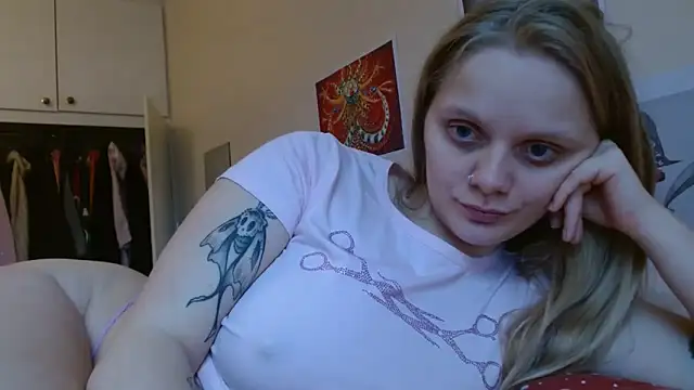 CherrysGotCakes's cam snapshot