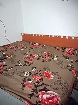 Vanshika_sharma12's cam snapshot