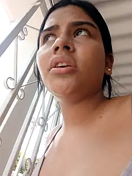 virgin_cunt's cam snapshot