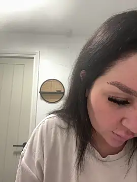 magical_mia's cam snapshot