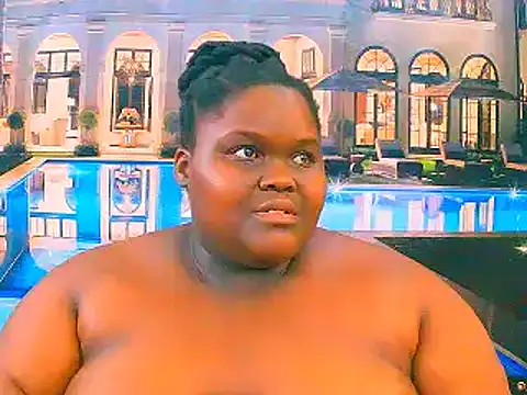 EbonyHotBuns's cam snapshot