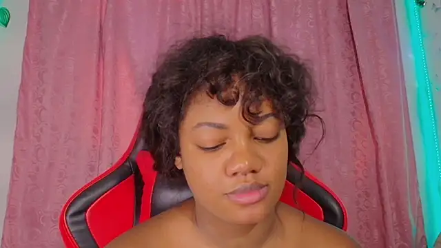 Daphnewalker__'s cam snapshot