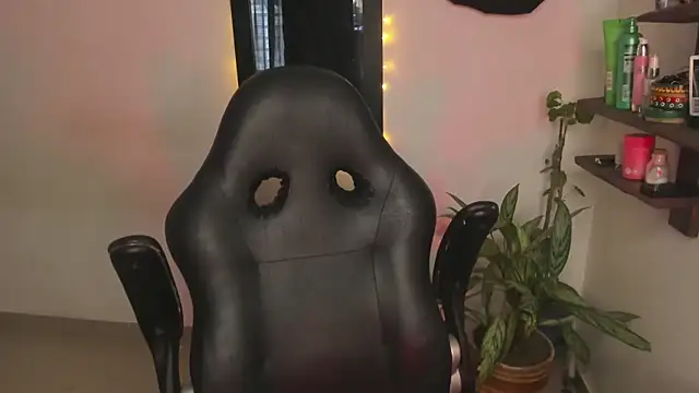 VeloraVyxen_ live sex cam