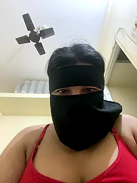 sara___fun's cam snapshot