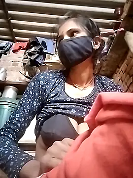 Joshi_Love143's cam snapshot