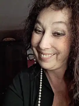 GypsyEsmeralda live sex cam