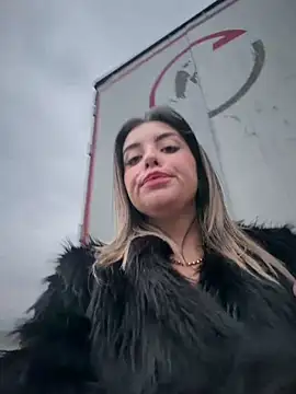 Alirawrz live sex cam