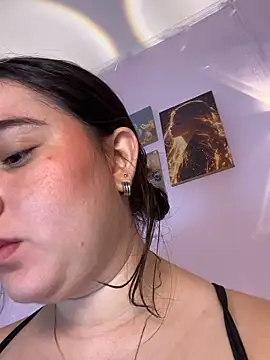 LunaGil1 live sex cam