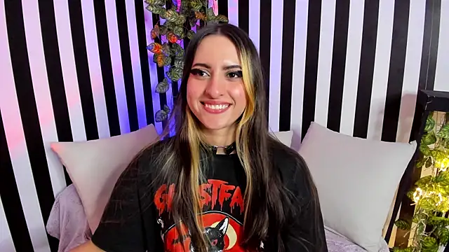 liz_goth's cam snapshot