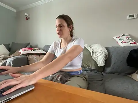 MissSwitch's cam snapshot