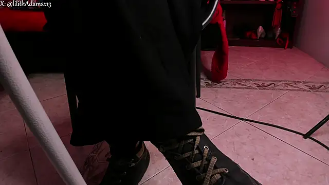 lilith-deveraux's cam snapshot