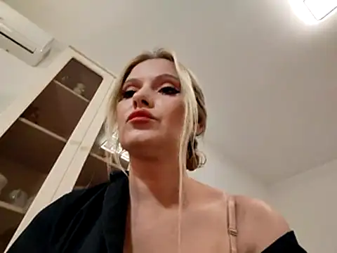 ANA_STA_S_'s cam snapshot