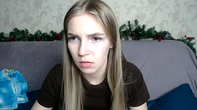 HitGyrl's cam snapshot