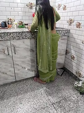 Shalu_G's cam snapshot