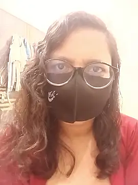 Mahira_sharma01's cam snapshot