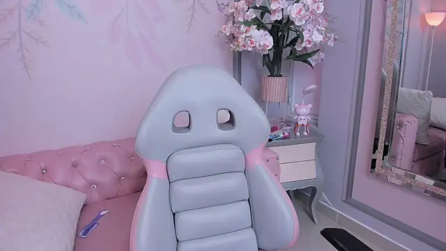 Saritasweet18's cam snapshot