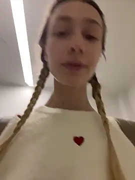 Lia__Love's cam snapshot