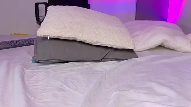 Annavic__'s cam snapshot