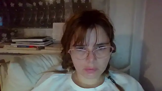 HornyElena's cam snapshot