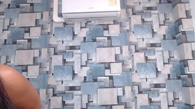 angel_dthroatt's cam snapshot