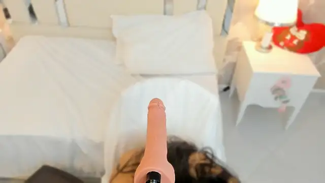 Miliaangeles's cam snapshot