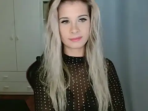 KristineGlow's cam snapshot