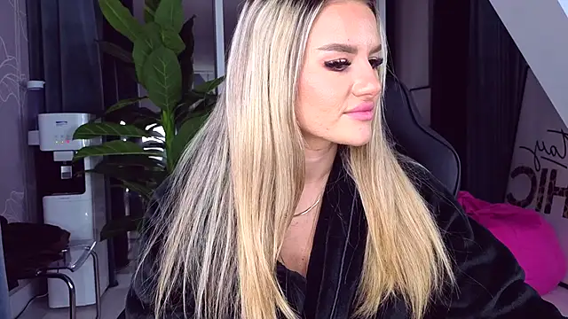 SpoilM3Mor3's cam snapshot