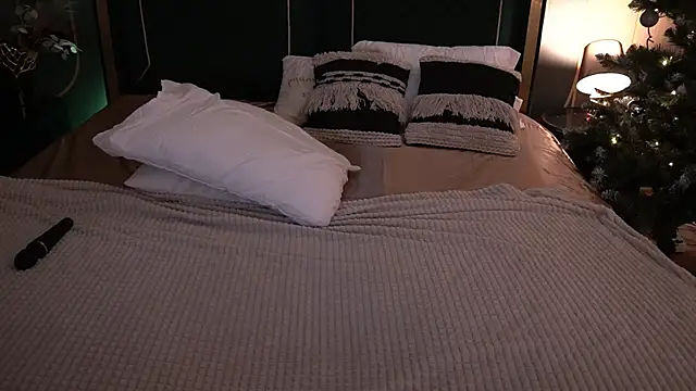 IceDanielles's cam snapshot