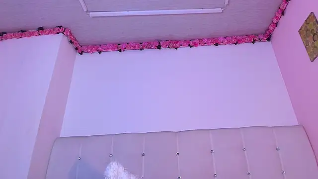 lilyth_bloom's cam snapshot