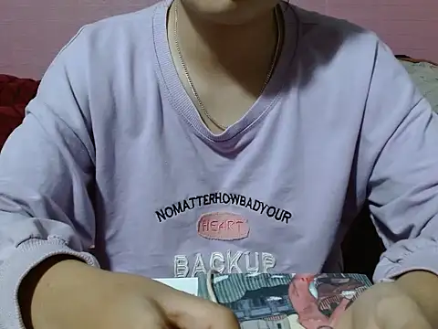 AmineChan09's cam snapshot