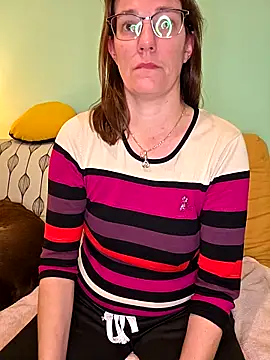 SpiceLea's cam snapshot