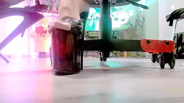 MonicaMaxwel's cam snapshot