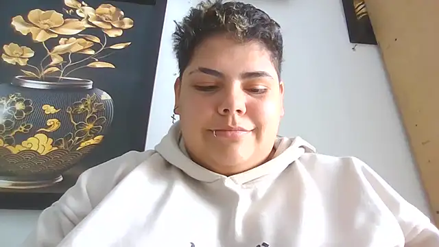 Hailey_Curvy's cam snapshot