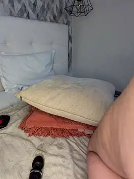 krisstenSantos's cam snapshot