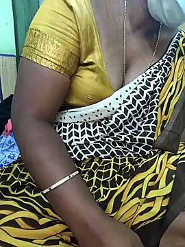 Tamilselviroja-'s cam snapshot