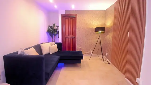 miiaa_evans's cam snapshot