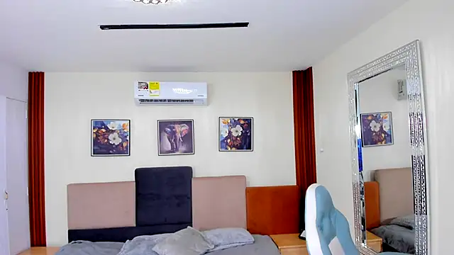 estrella_bigboobs14's cam snapshot