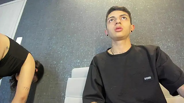 NickandAbby_'s cam snapshot