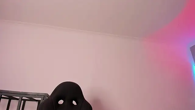 AmberiniHoffman's cam snapshot