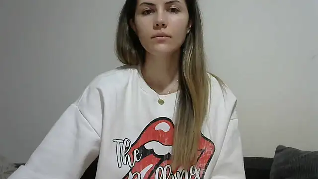 Erii18's cam snapshot