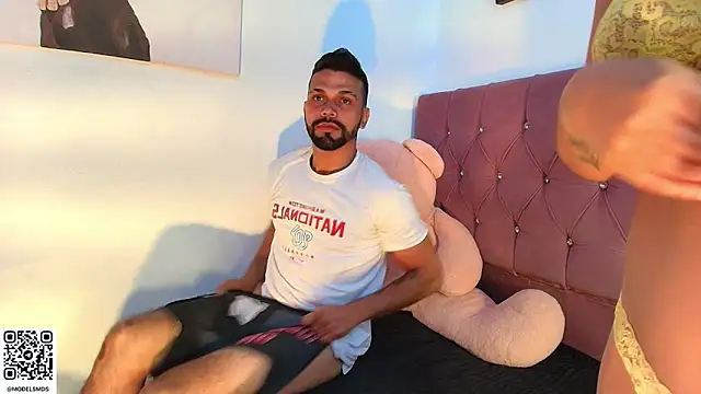 max_ashley_mds's cam snapshot