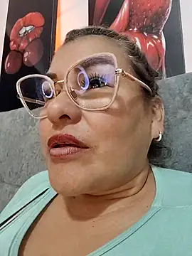 AlexxiaaMat's cam snapshot