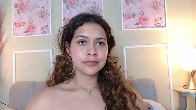 CurlyDani's cam snapshot