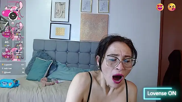 _naomi_s's cam snapshot