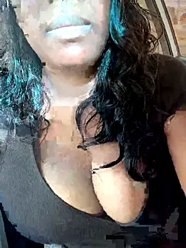 I_am_topgyal's cam snapshot